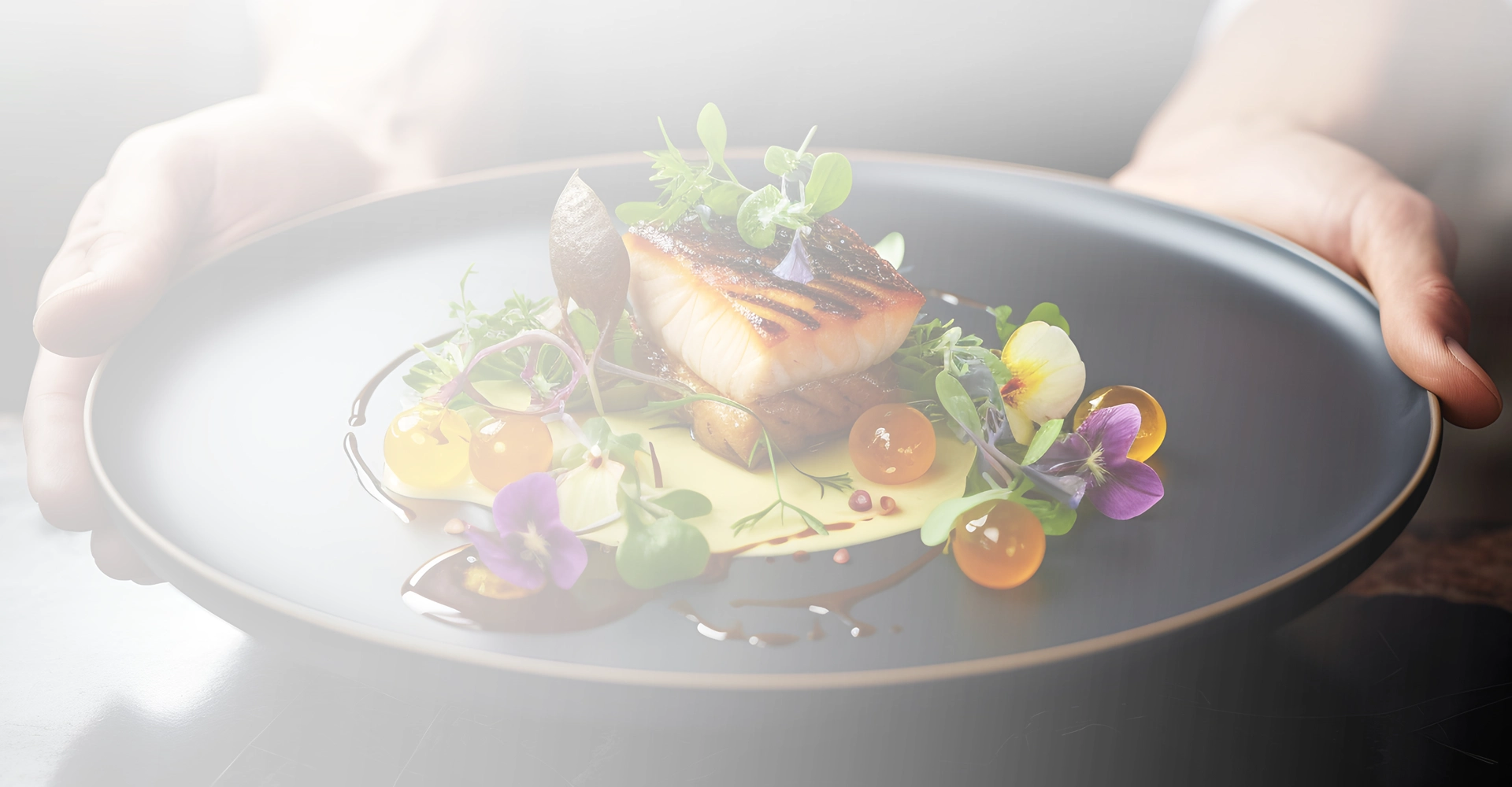 Révéler l’excellence derrière chaque repas et séjour
